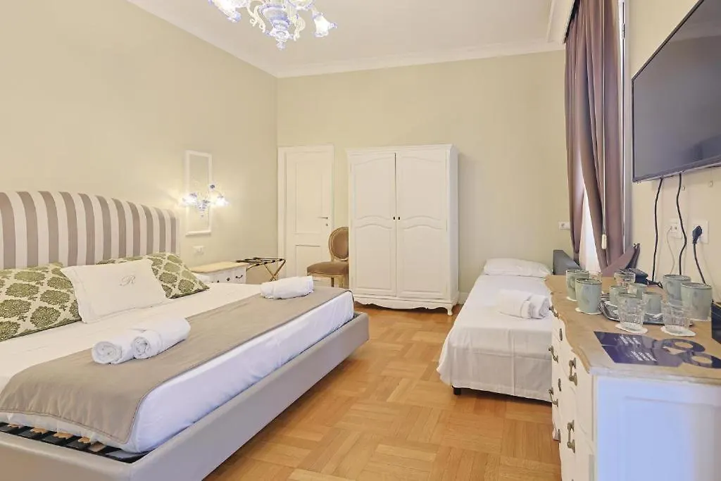 Art House Relais56 Luxury Rooms Piazza Di Spagna Rome 0*,  Italy