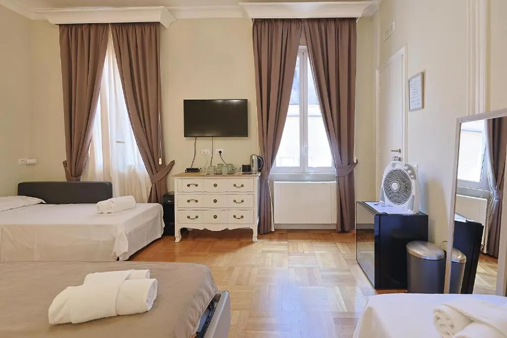 Art House Relais56 Luxury Rooms Piazza Di Spagna Rome 0*,