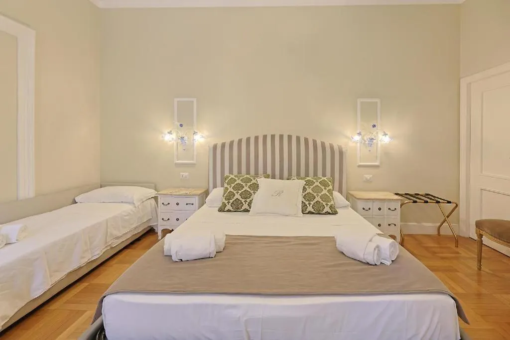 Guest house Art House Relais56 Luxury Rooms Piazza Di Spagna Rome