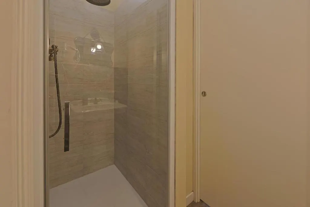 Art House Relais56 Luxury Rooms Piazza Di Spagna Rome Guest house