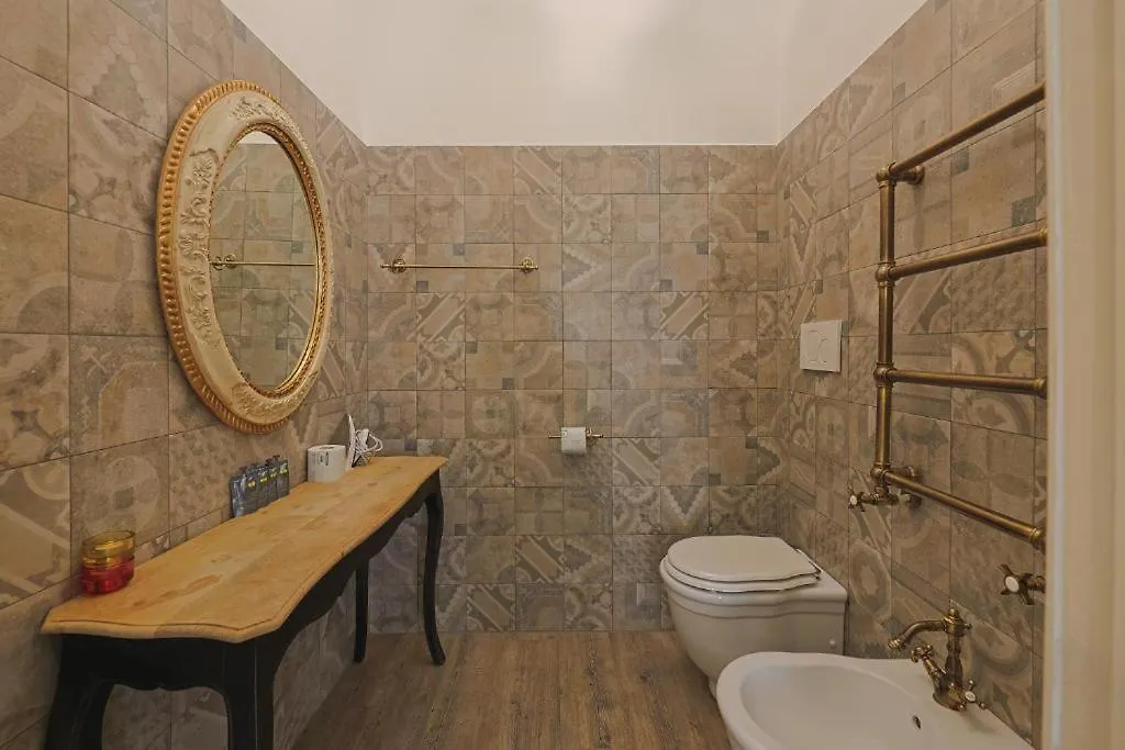 Art House Relais56 Luxury Rooms Piazza Di Spagna Rome Guest house