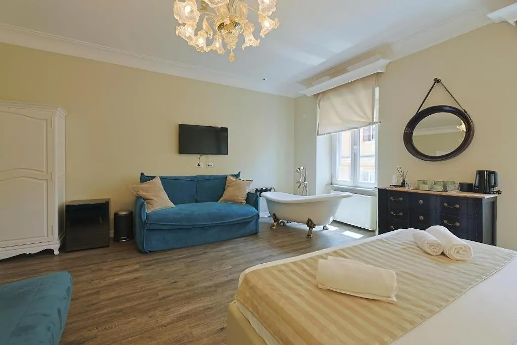 Art House Relais56 Luxury Rooms Piazza Di Spagna Rome 0*,  Italy