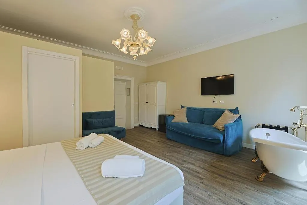 Art House Relais56 Luxury Rooms Piazza Di Spagna Rome Guest house