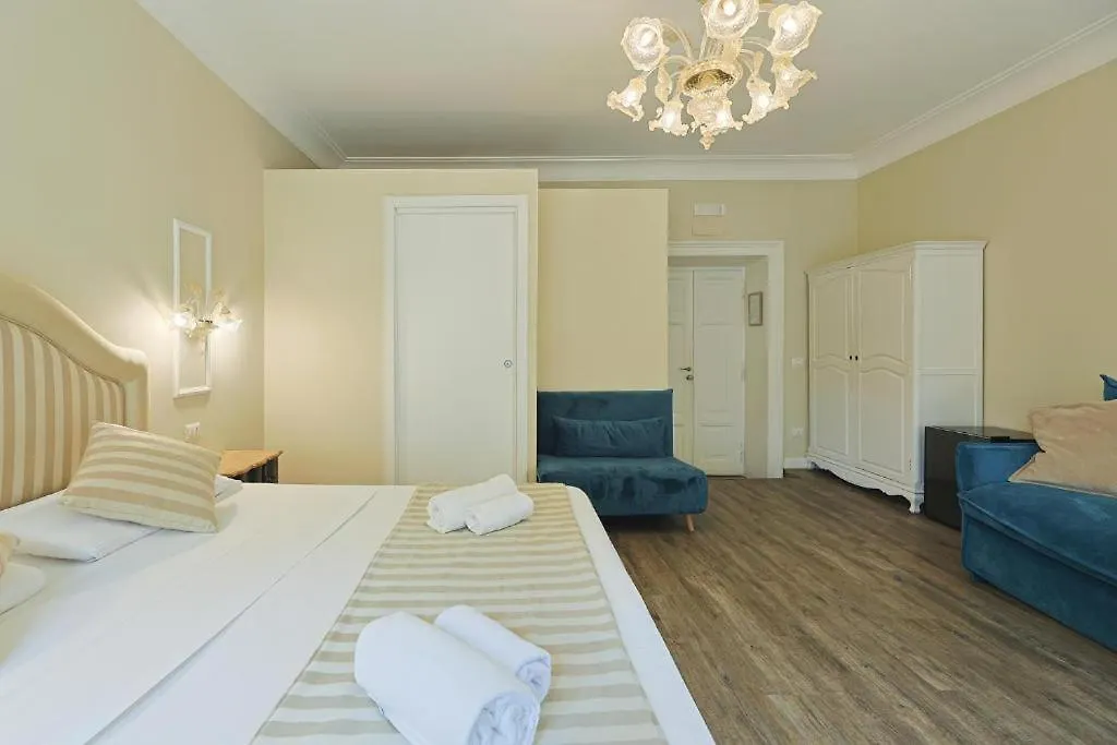 Art House Relais56 Luxury Rooms Piazza Di Spagna Rome