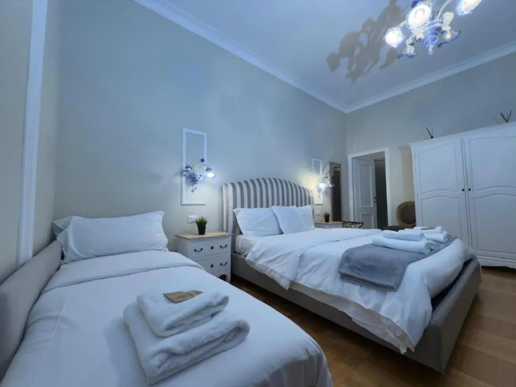 Guest house Art House Relais56 Luxury Rooms Piazza Di Spagna Rome